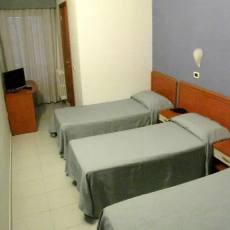 Hotel Acquario 3*